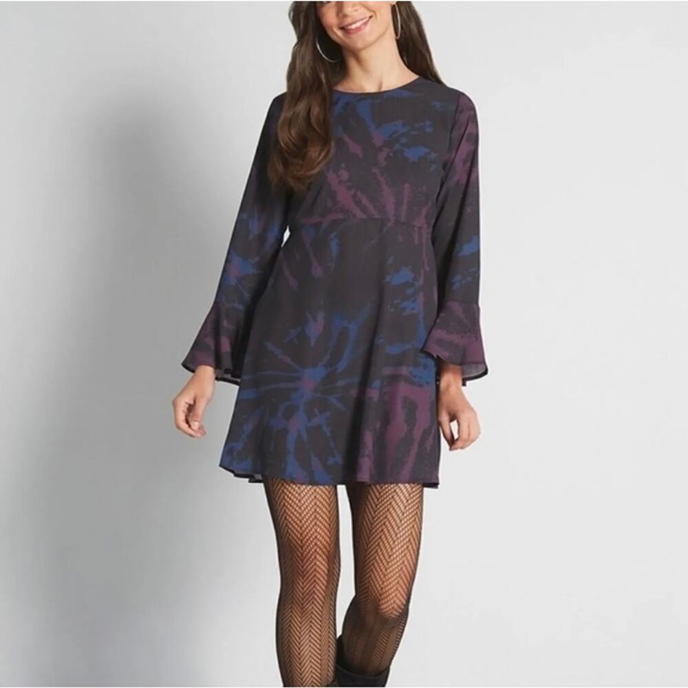 ModCloth Flared Long Sleeve Sheath Mini Dress Abstract Pattern Size Large Purple